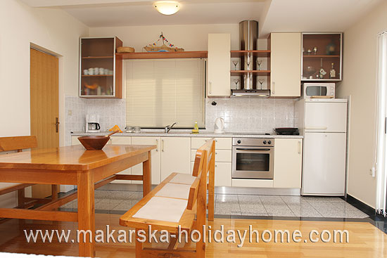 Makarska apartment for rent 7 persons-Apartment Besker