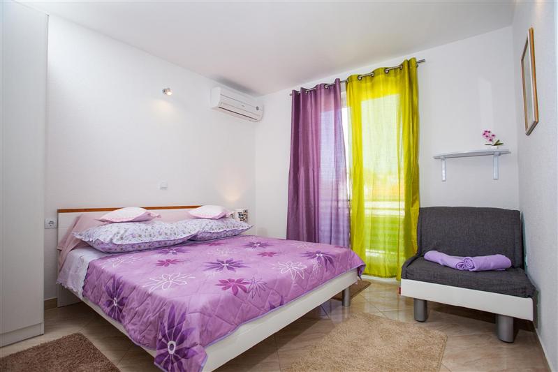 Baška Voda Apartmani uz More - Apartman Mare