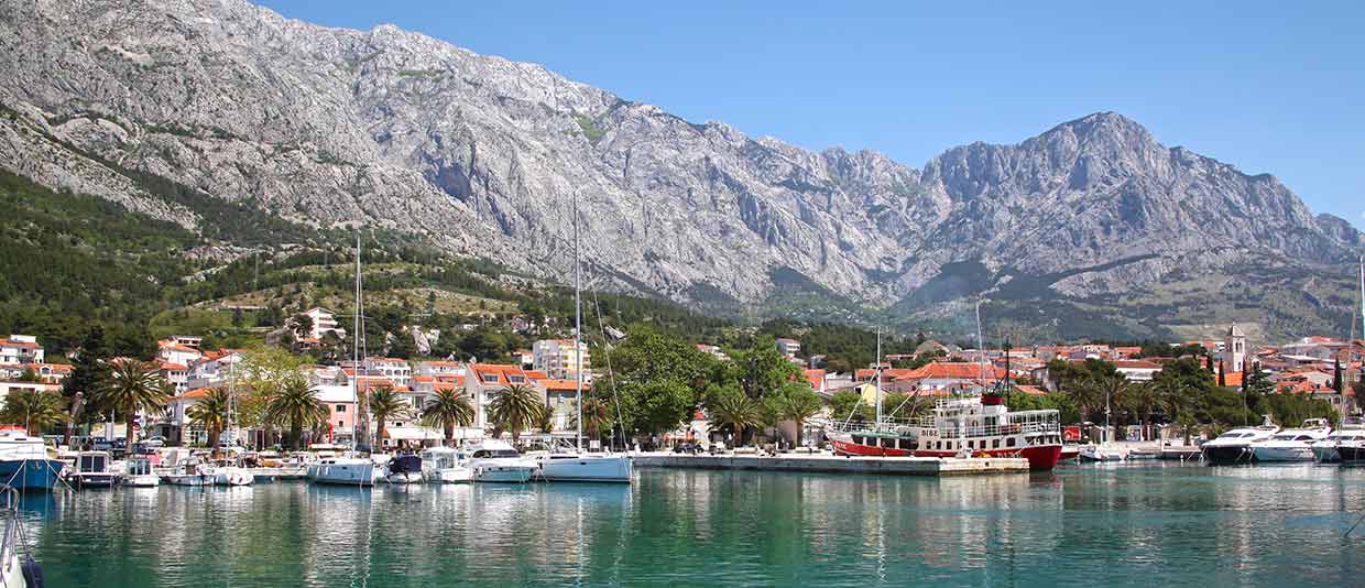 Apartments Baška Voda near the Sea - Private Accommodation