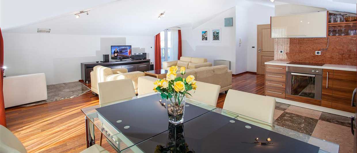 Croatia Holidays apartment in Makarska - Holiday Home