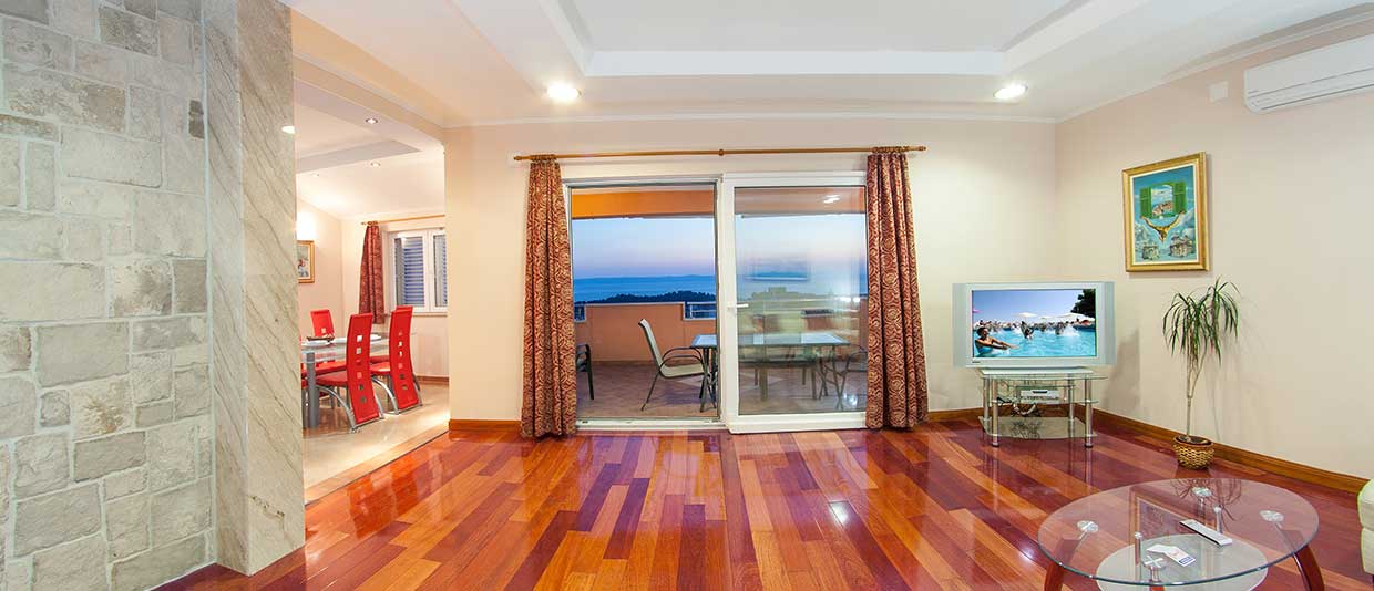 Apartmani uz more Makarska Jeftino - za 6 osoba