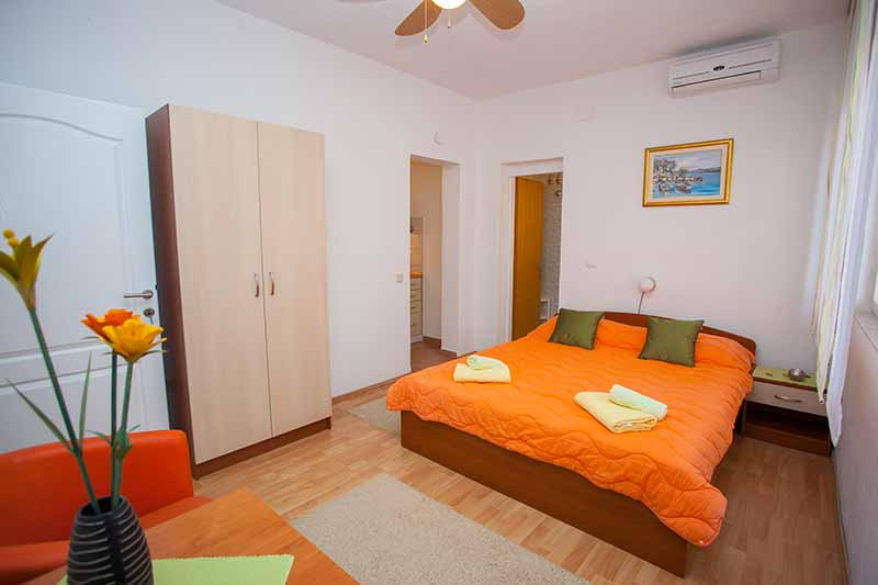  Makarska Kroatien - Apartments for 2 persons - Apartment  Anamari / 02