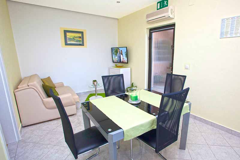Makarska - Apartment for 4 persons Anamari A2 / 05