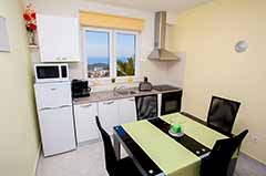 Makarska rivijera - Apartman za 4 osobe Anamari A2 / 02