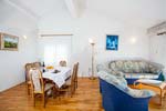 Seafront apartments in Makarska for 5 persons - Apartment Buba A1