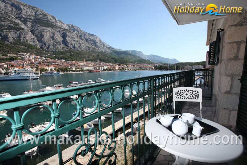 Ferienwohnung Makarska direkt am Meer für 5 Personen-Apartments Bura