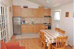  Ferienwohnung Makarska  günstig für 6 Personen - Appartement Marita A6 / 04