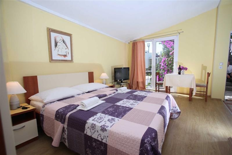 Makarska apartman za 2 osobe - Kovacic app2 / 08