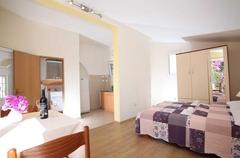 Makarska apartman s bazenom - Kovacic app2 / 09