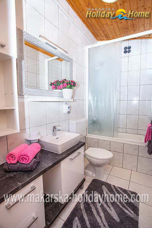 Apartmani na Moru - Tučepi apartmani uz more - Antonela