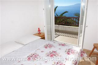 Zaostrog apartments near the beach - Apartments Bracera