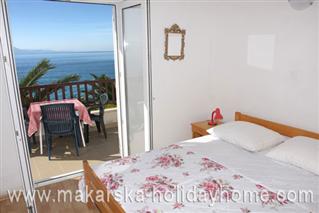 Zaostrog apartments near the beach - Apartments Bracera