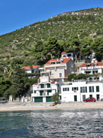 Apartments near the sea in Zaostrog - Makarska Riviera