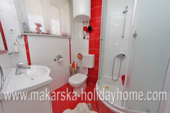 private accommodation Makarska, apartment Jelenka