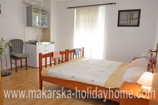 private accommodation Makarska - apartments Agnes app 2