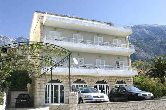 Apartmani Makarska - Apartmani i Sobe Barba