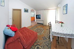 Private apartments in Makarska near the beach-Apartments Rose