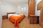 apartments for rent near the sea in Makarska