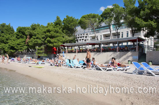 Apartments by the beach in Makarska, Apartment Plaža