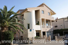 Riwiera Makarska-Prywatne apartamenty w pobliżu plaży Sutlovic