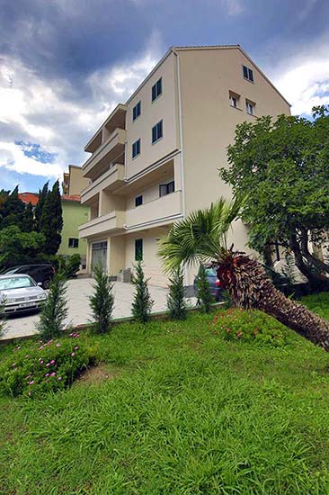 Apartments on the sea-Makarska Apartments Toma