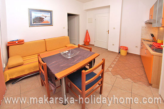 Apartmaji Makarska riviera zasebna namestitev Marina app S1