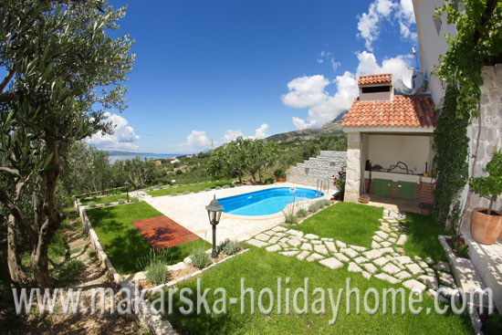 Croatia Holidays-Villa with pool for 4 persons-Villa Ela Makarska