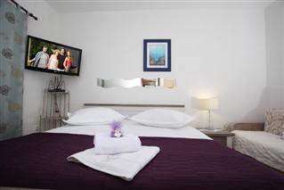 Promajna Beach Rooms - Apartments Nives