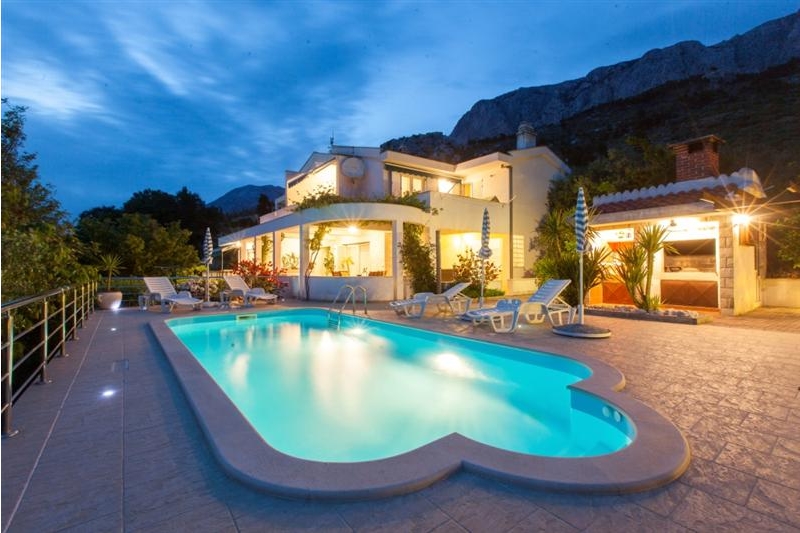 Makarska luksuzna Vila s bazenom - Villa Milinovic / 25